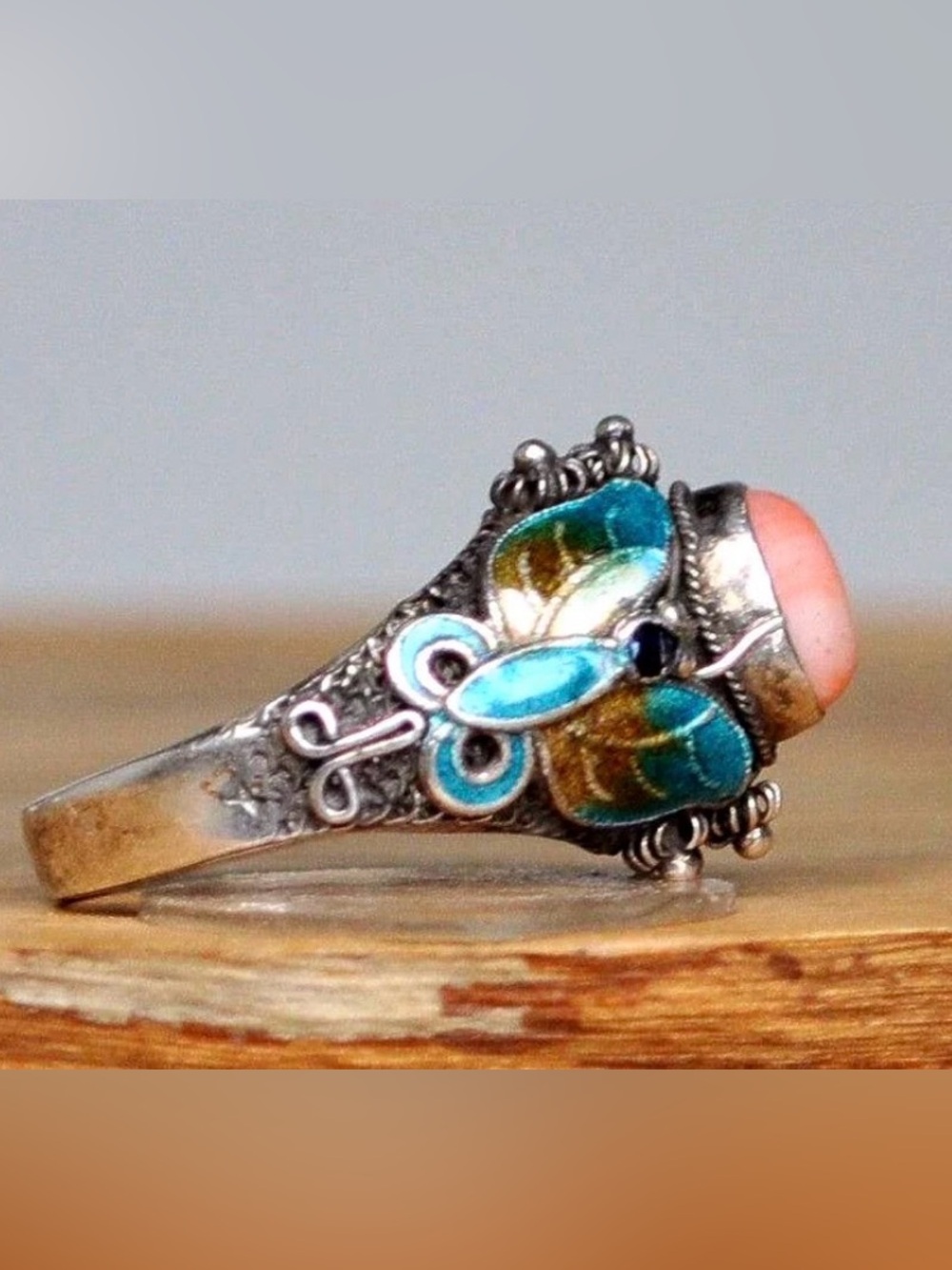 VINTAGE Coral and Cloisonné Enamel Butterfly Sterling Silver Ring, Size 7.5 - Picture 3 of 4